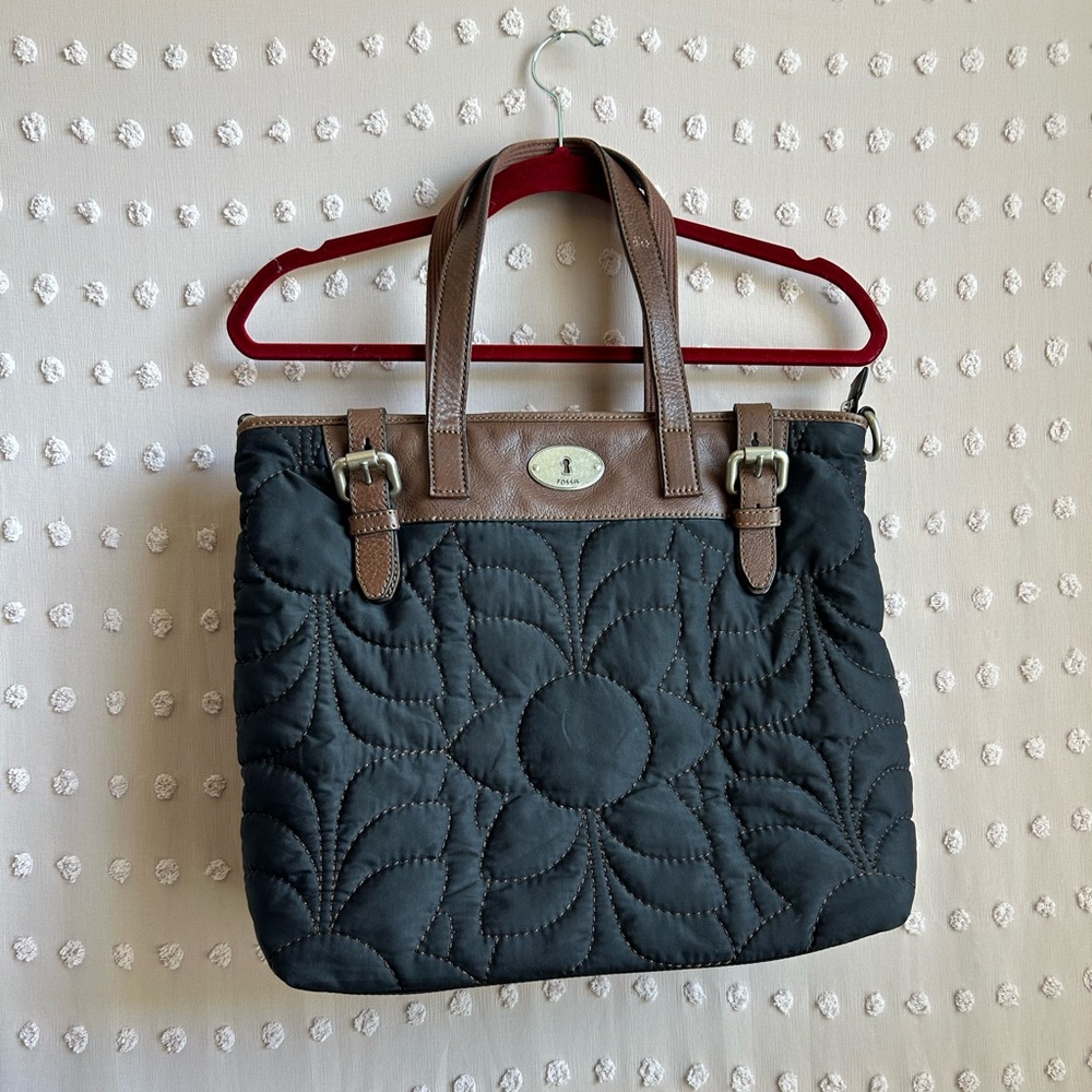 Fossil Key-Per Leather Quilted Black Shoulder Tote Purse